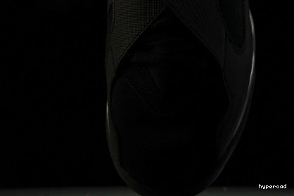 Hyperoad “Gunsmoke” Air 8 Winterized Jordan 1009